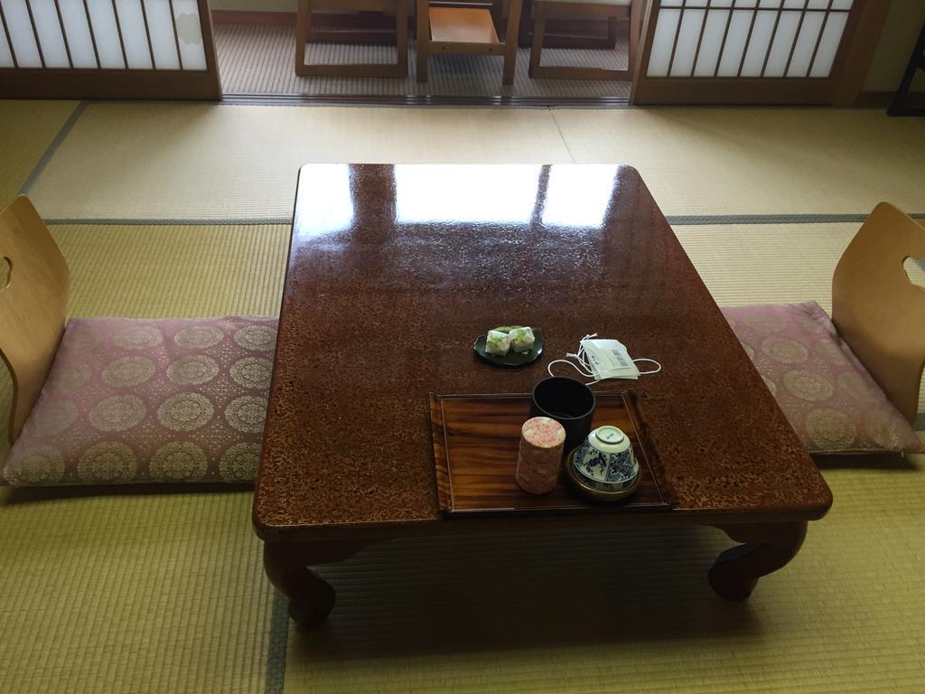 Ryokan Mitsuwa Тоёока Экстерьер фото