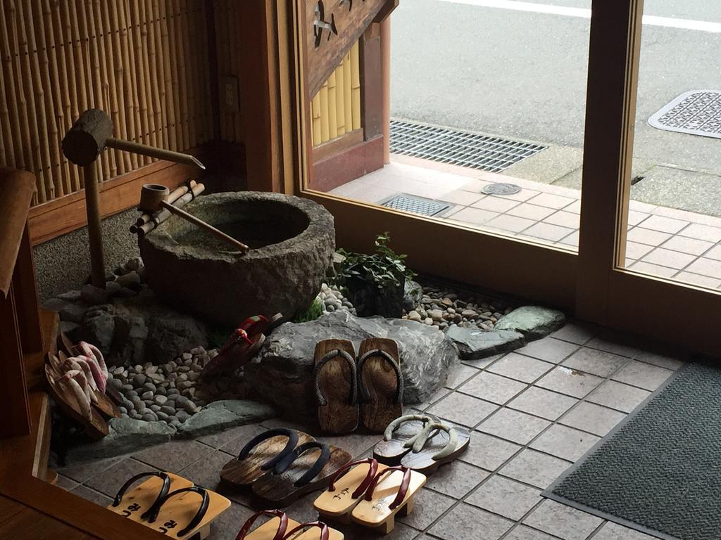 Ryokan Mitsuwa Тоёока Экстерьер фото