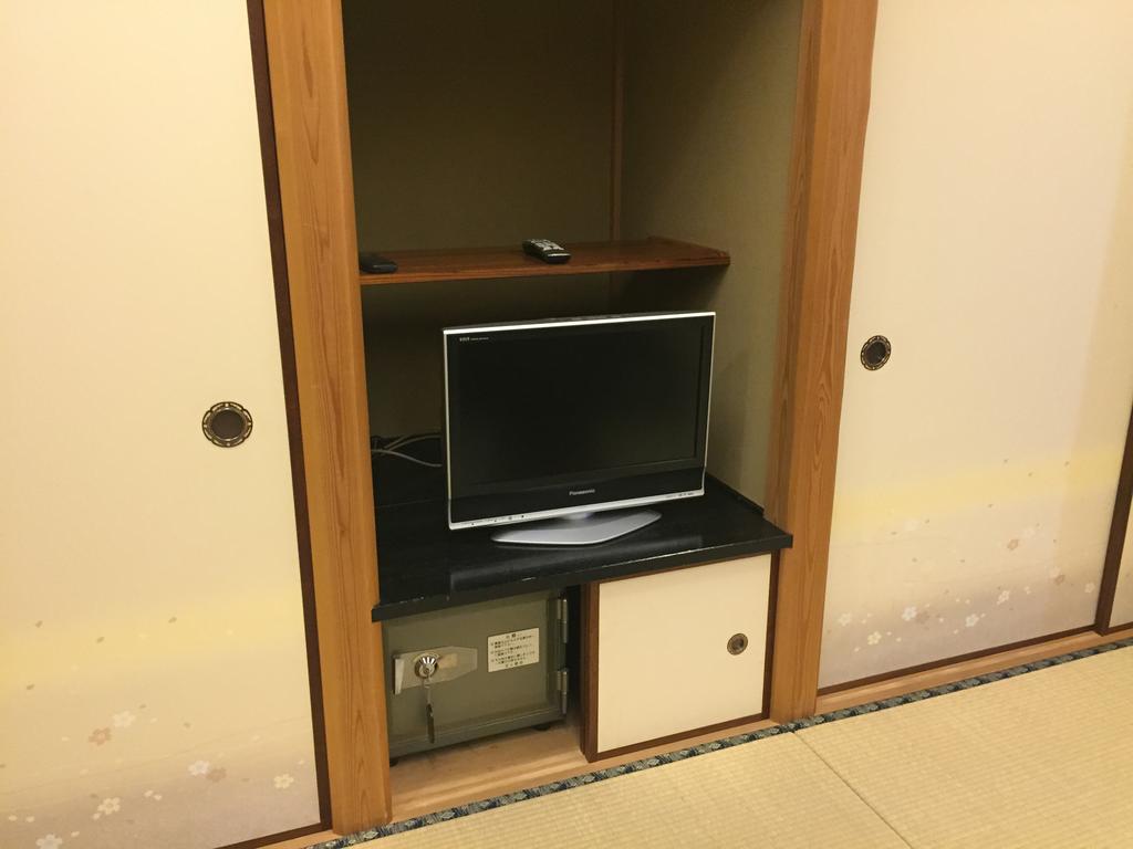 Ryokan Mitsuwa Тоёока Экстерьер фото