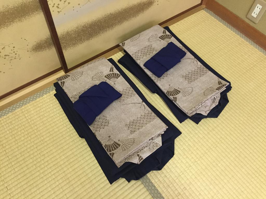 Ryokan Mitsuwa Тоёока Экстерьер фото