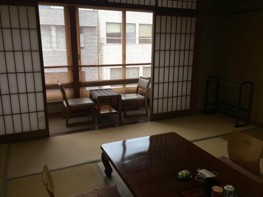 Ryokan Mitsuwa Тоёока Экстерьер фото