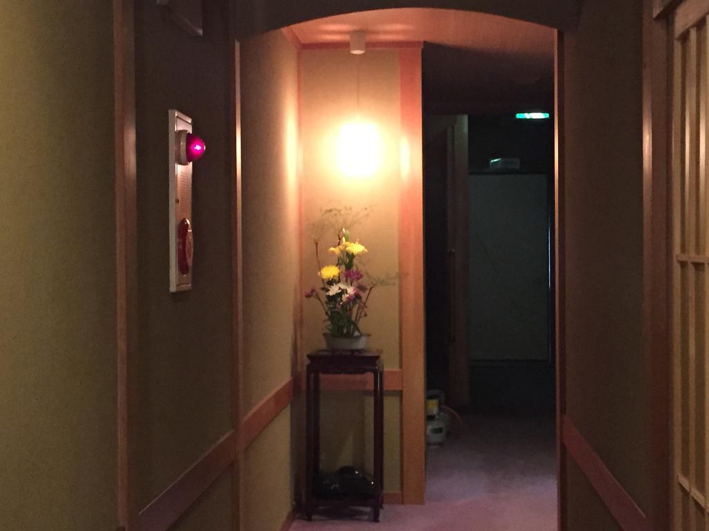 Ryokan Mitsuwa Тоёока Экстерьер фото