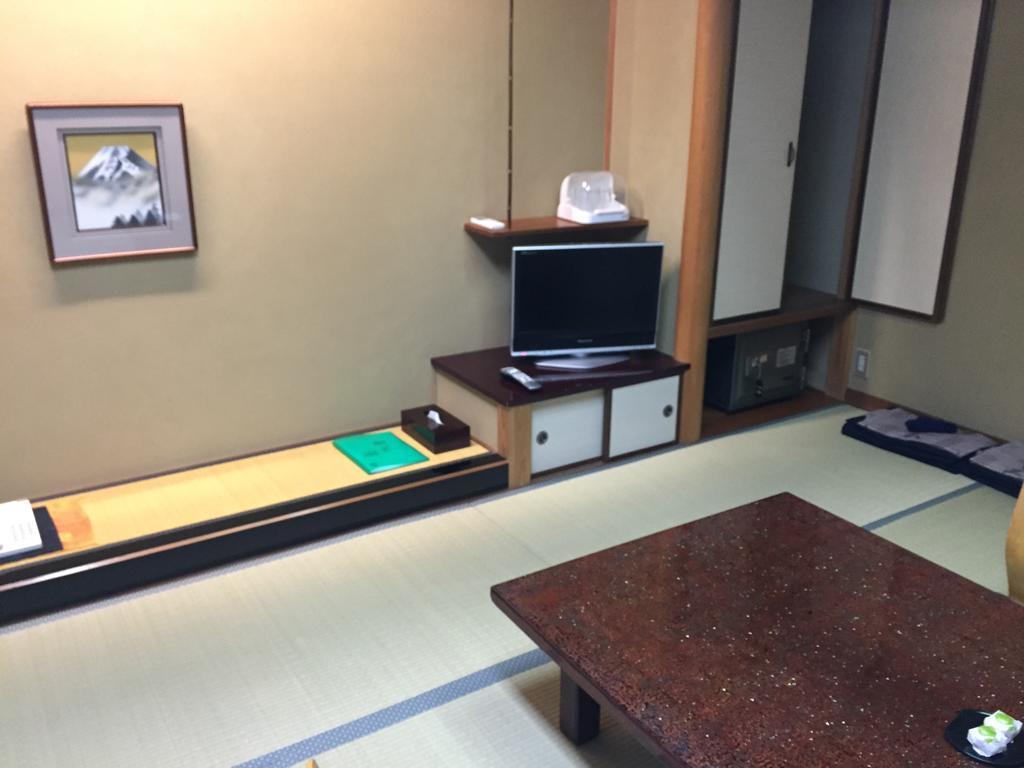 Ryokan Mitsuwa Тоёока Экстерьер фото